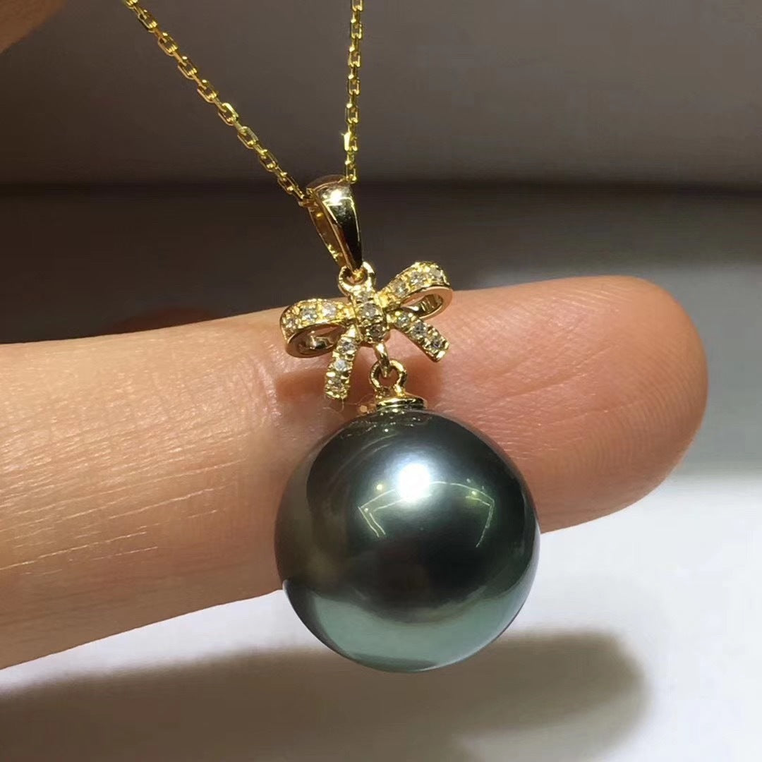 18K Gold Pearl Pendant Necklace