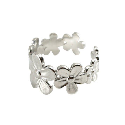 18k Gold Flower Ring