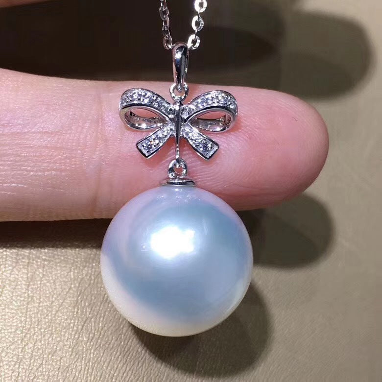 18K Gold Pearl Pendant Necklace