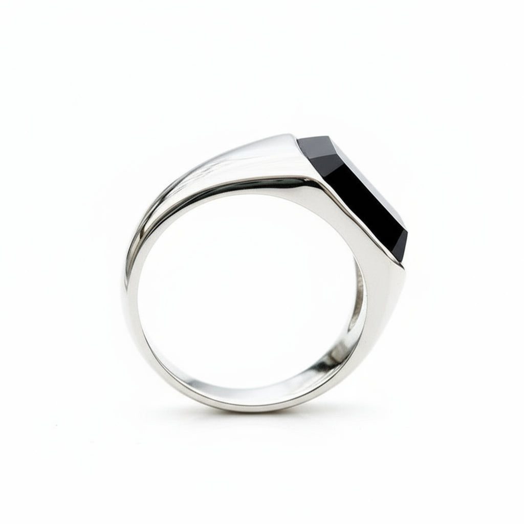 Men's Vintage Titanium Inlaid Black Agate Ring