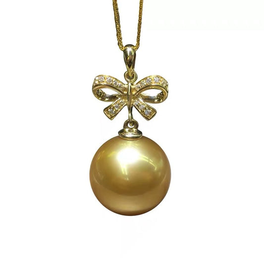 18K Gold Pearl Pendant Necklace